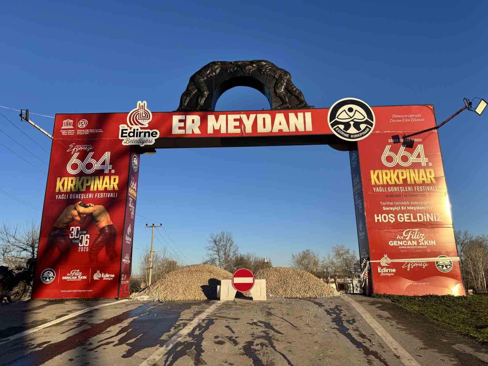 Edirne’de Kırkpınar Er Meydanı su altında kaldı
