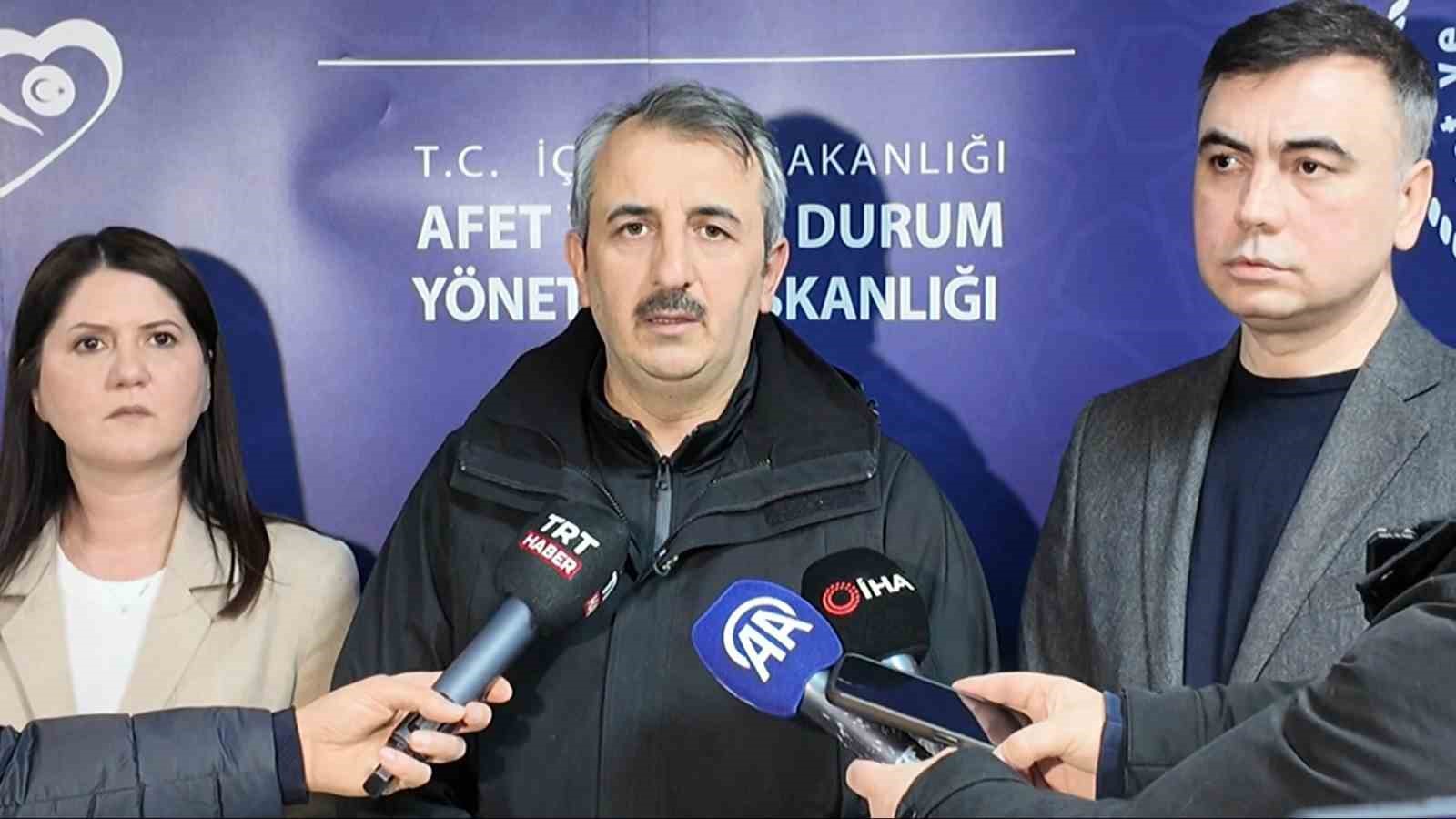 Edirne’de nehirlerde taşkın riski: Tunca ve Meriç Köprüsü ulaşıma kapatıldı
