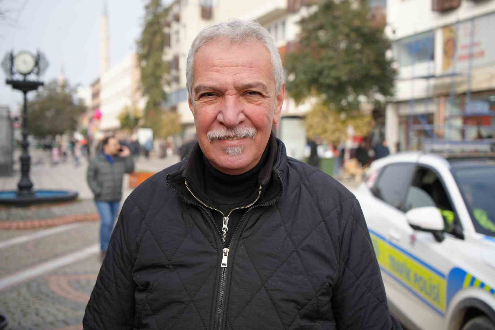 Edirne’de "Sosyete Pazarı"nın kapatılmasına esnaftan tepki
