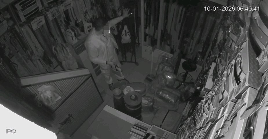 Edirne’de şüpheli rahat tavırlarıyla 3 iş yerini soydu
