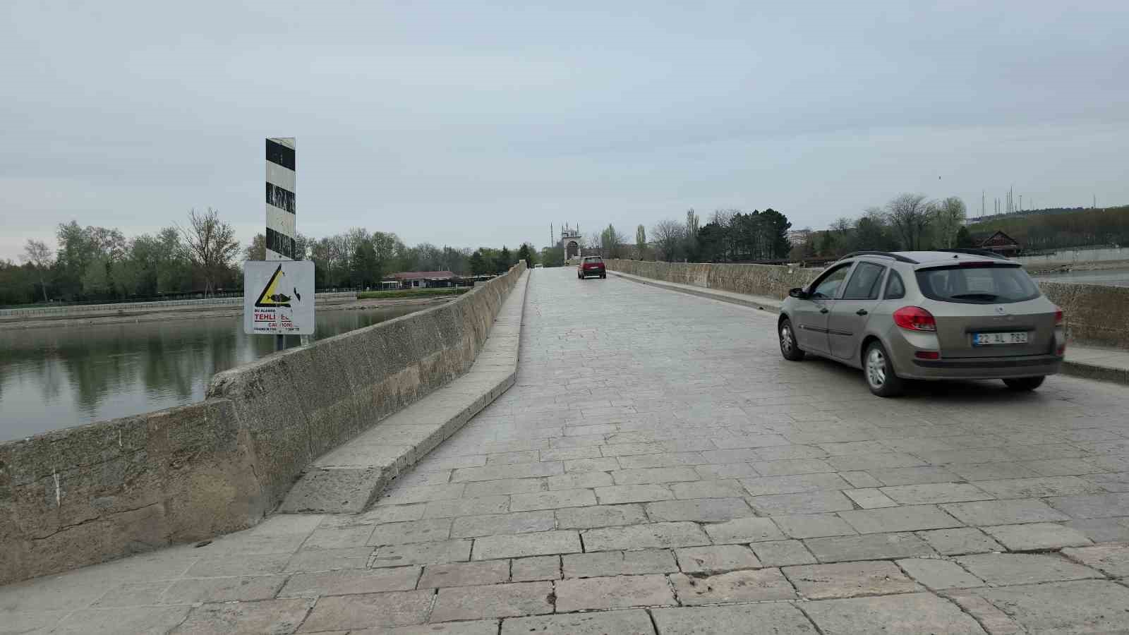 Edirne’de tarihi köprülerde trafik düzenlemesi başlıyor
