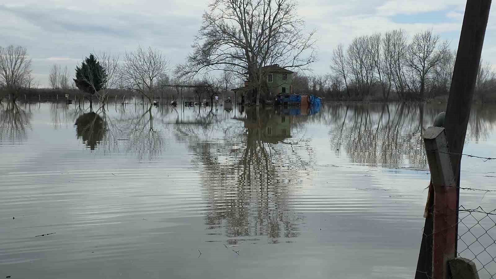 Edirne’de taşkın suları çekiliyor
