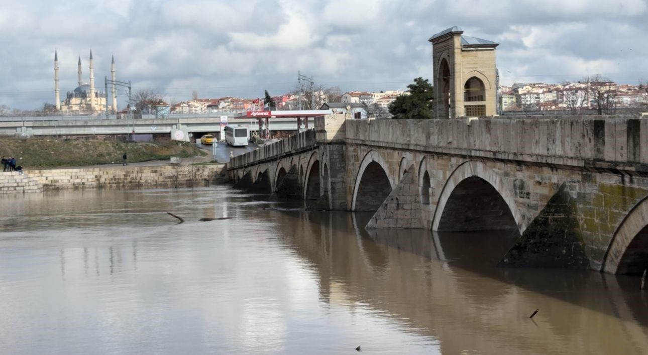 Edirne’de Tunca Nehri taştı
