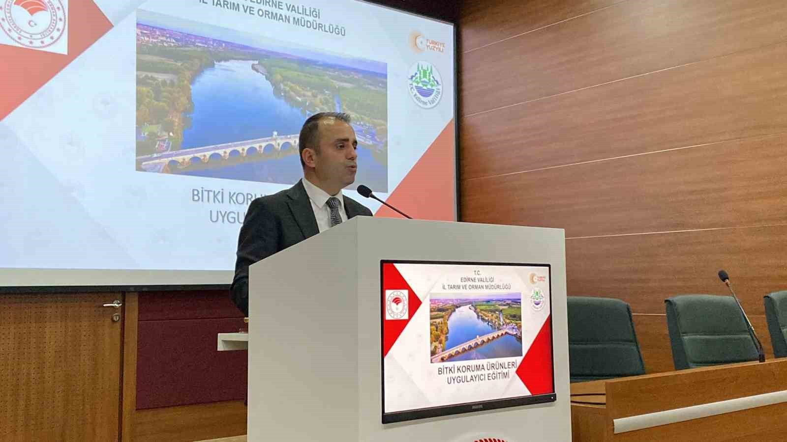 Edirne’de üreticiye B-Reçete eğitimi verildi
Edirne’de üreticiye B-Reçete eğitimi verildi