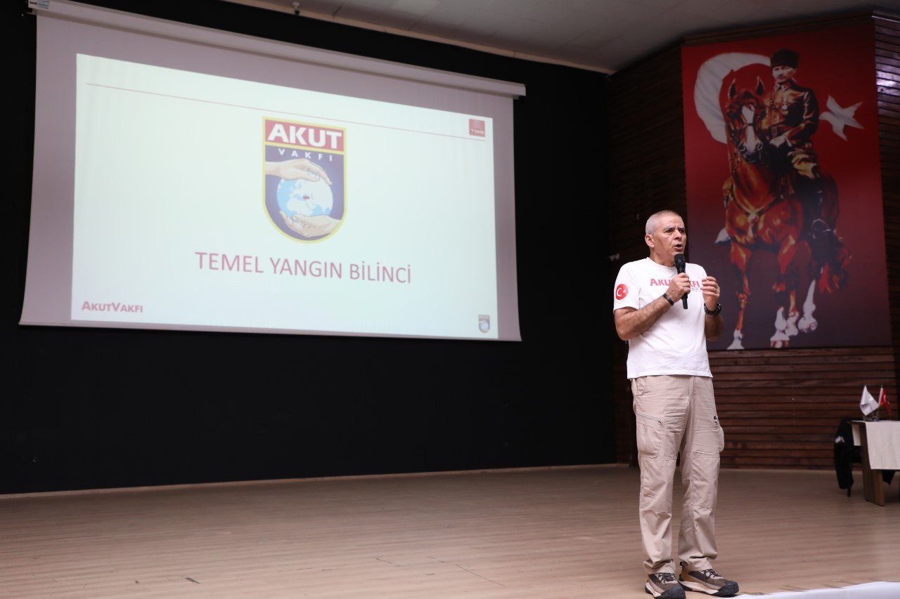 Edremit Belediyesi’nden "Temel Afet Bilinçlendirme Eğitimi"
