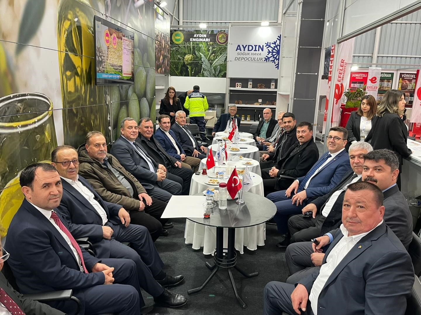 Edremit Ticaret Odası Heyeti, Aydın’da fuara katıldı
