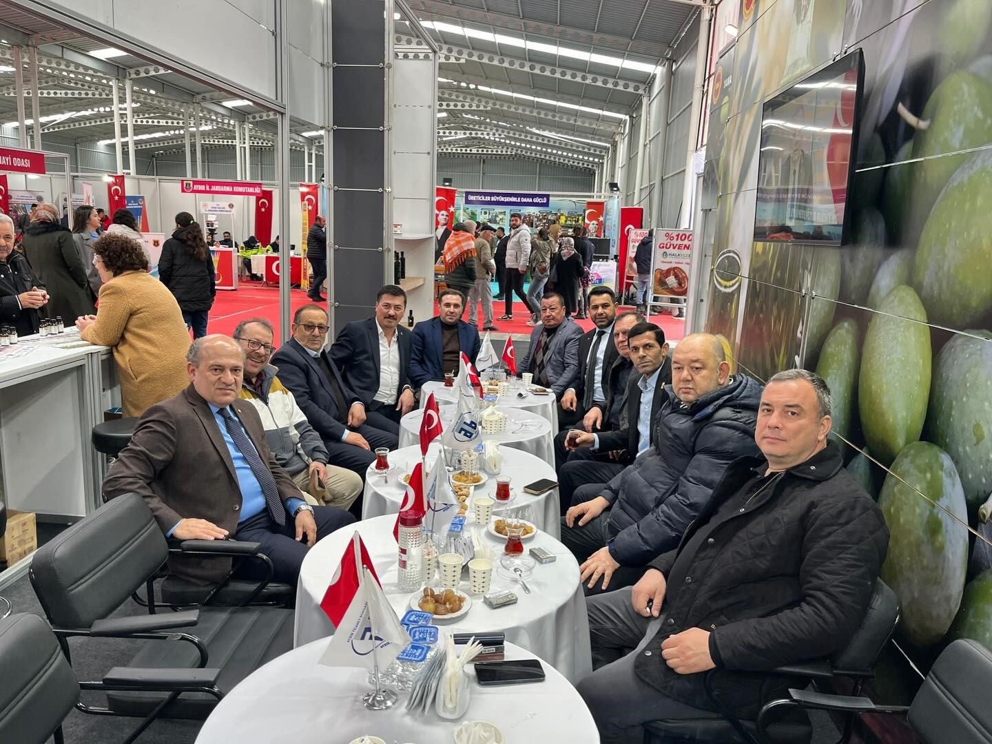 Edremit Ticaret Odası Heyeti, Aydın’da fuara katıldı
