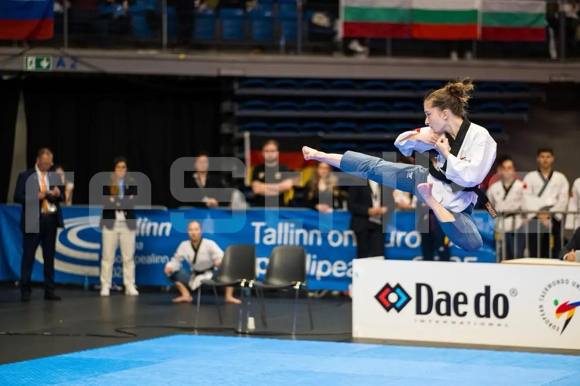 Edremit’in gururu Ecrin Yanıt’tan bir Türkiye Şampiyonluğu daha
