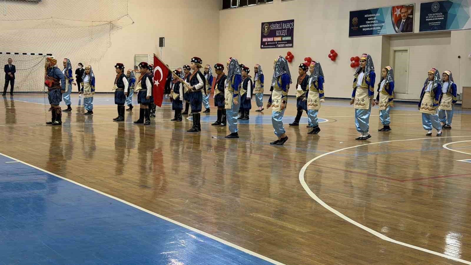 Edremit’te 23 Nisan gururu
