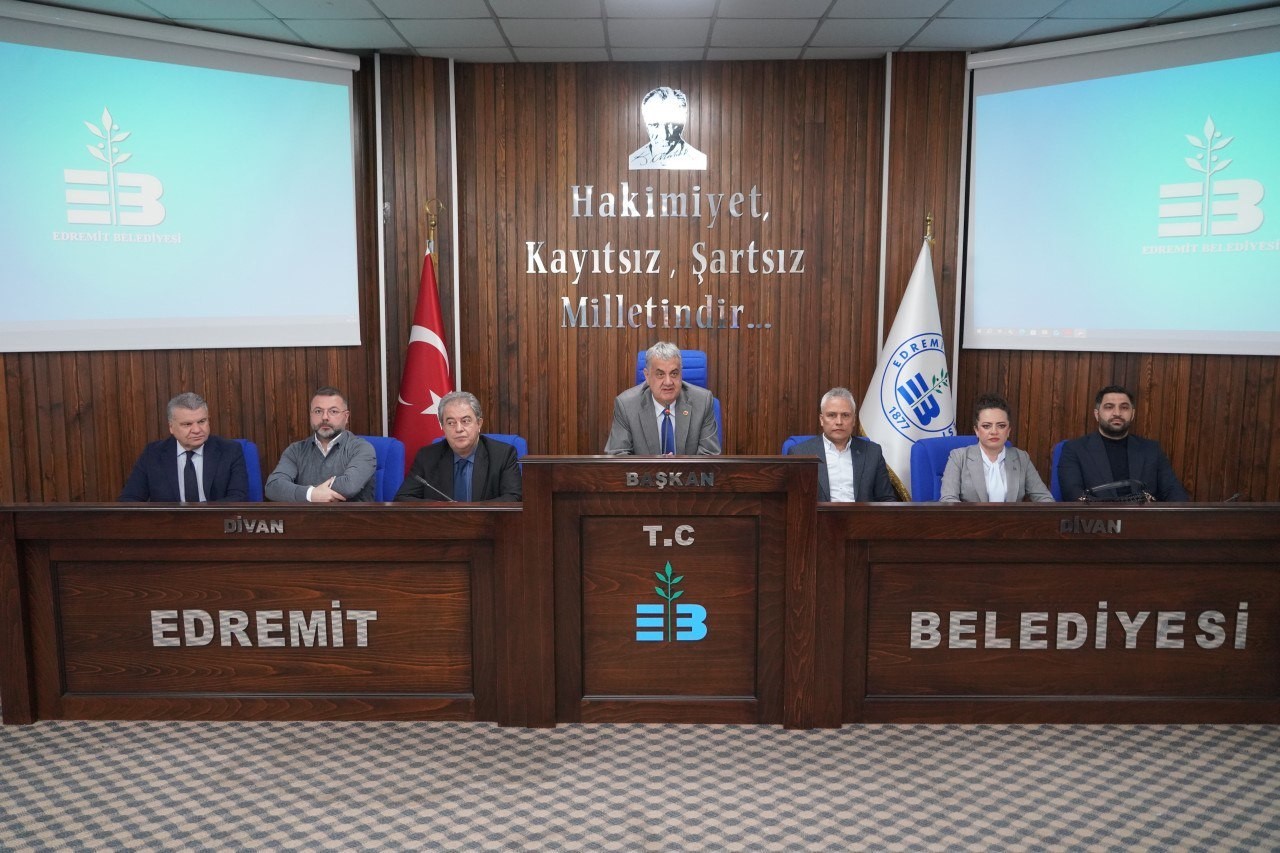 Edremit’te gündem afet hazırlığı, doğalgaz ve arıtma projeleri
