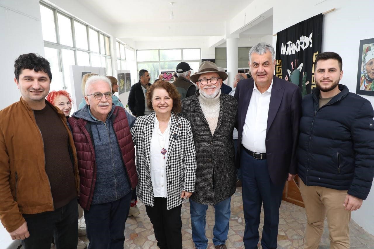 Edremit’te "Kazdağı Eteklerinde" fotoğraf sergisi açıldı
