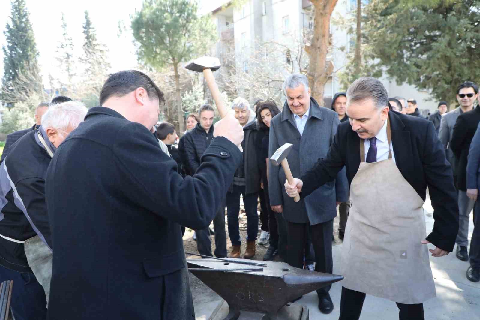 Edremit’te Nevruz coşkusu
Edremit’te Nevruz coşkusu