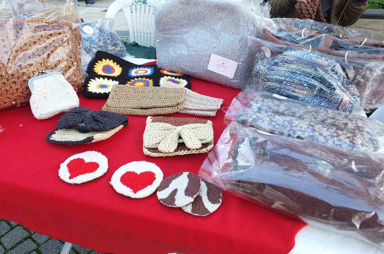 Edremit’te Sevgi Panayırı ilgi gördü
