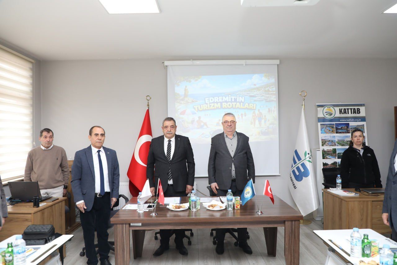 Edremit’te turistik rotalar için önemli toplantı

