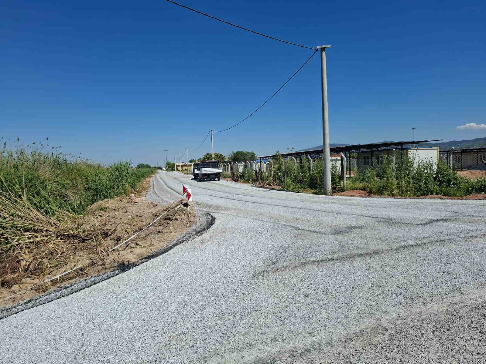 Efeler Belediyesi asfaltlama çalışmalarını sürdürüyor
