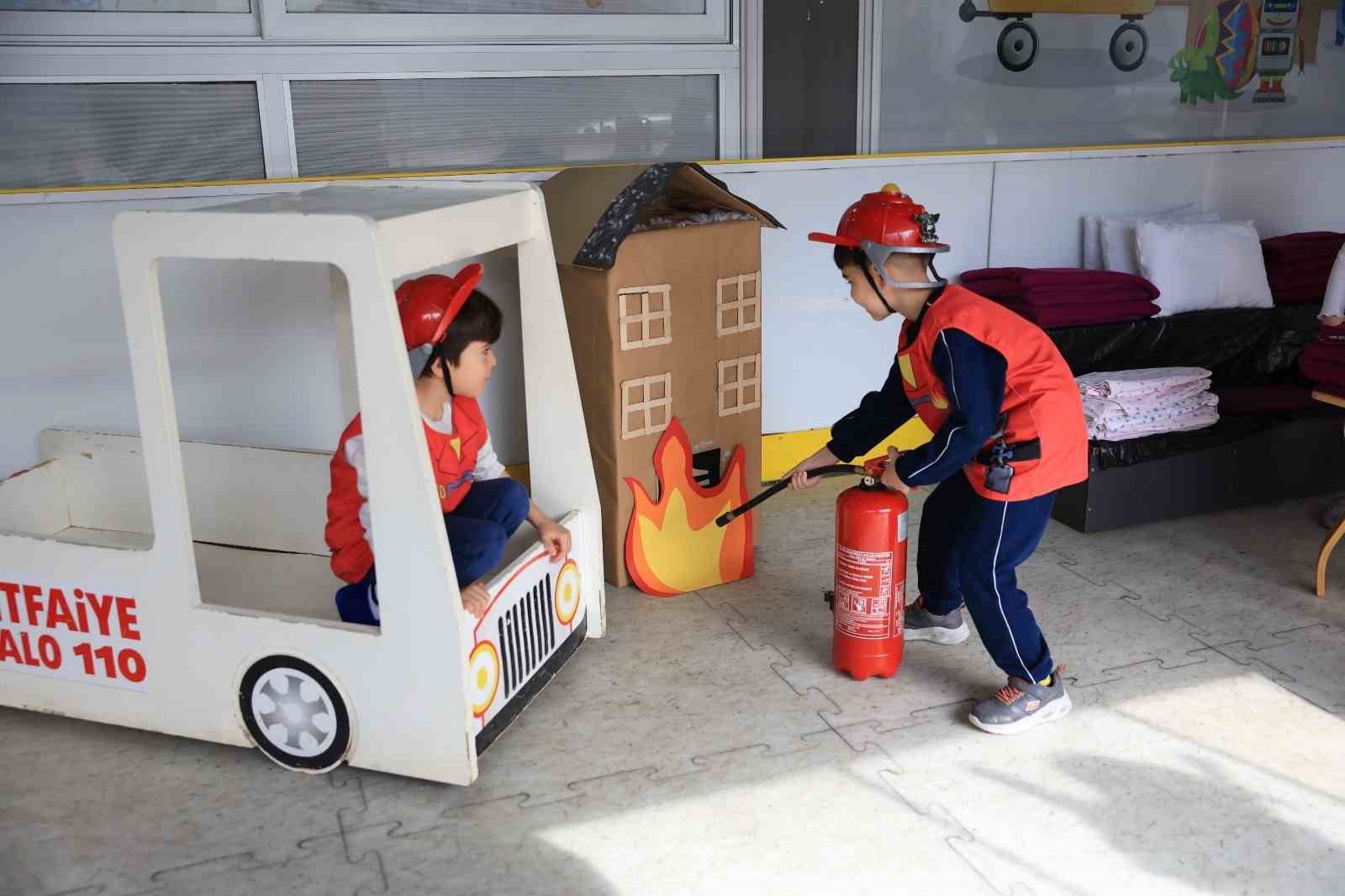 Efeler Belediyesi’nden miniklere afet bilinci eğitimi
