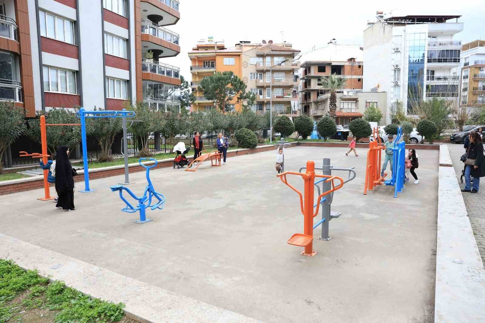 Efeler Belediyesi’nden parklarda bakım ve onarım çalışması
