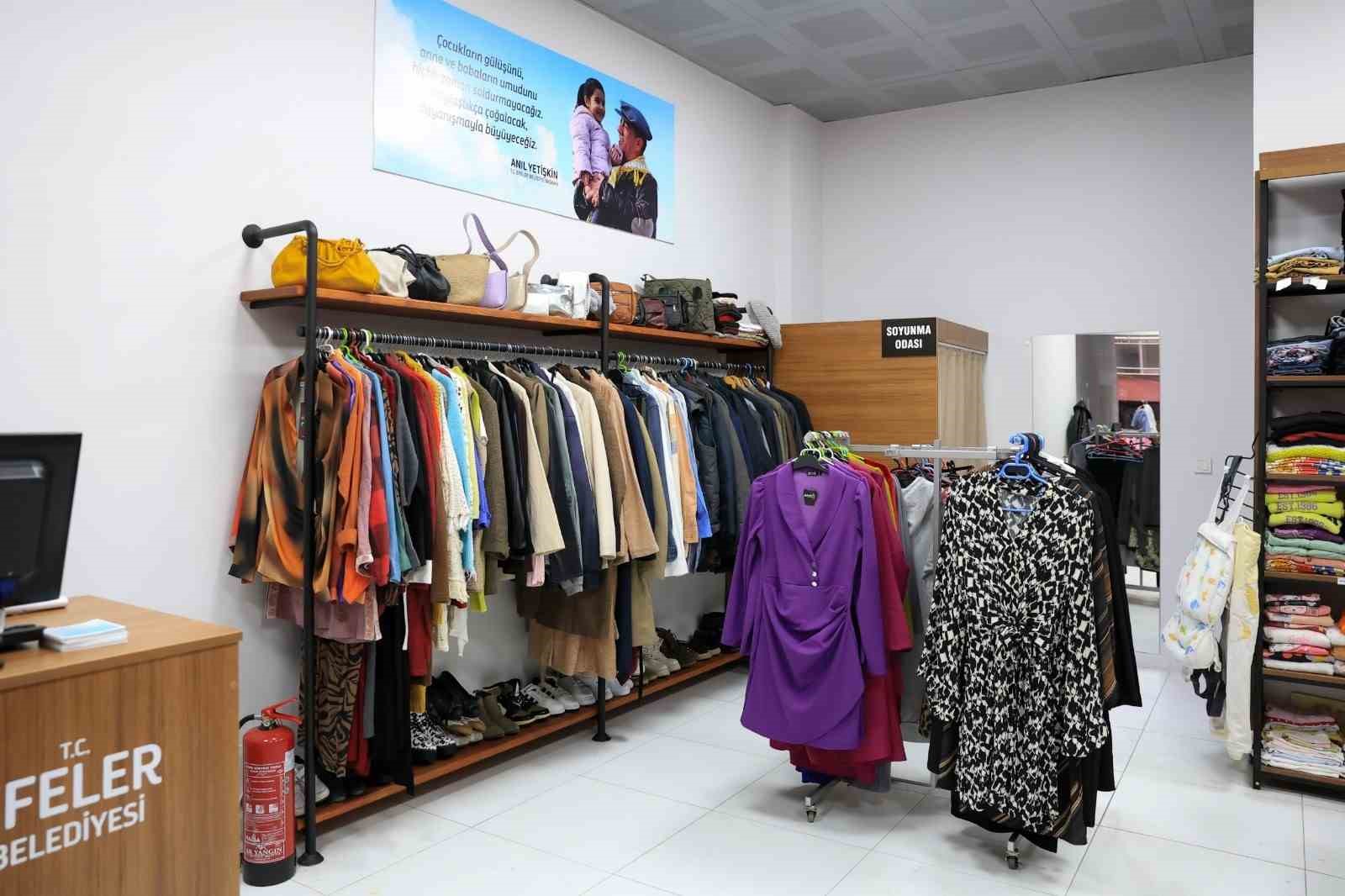 Efeler Belediyesi’nin Sosyal Destek Giyim Noktası 2 haftada 80 haneye ulaştı
Efeler Belediyesi’nin Sosyal Destek Giyim Noktası 2 haftada 80 haneye ulaştı