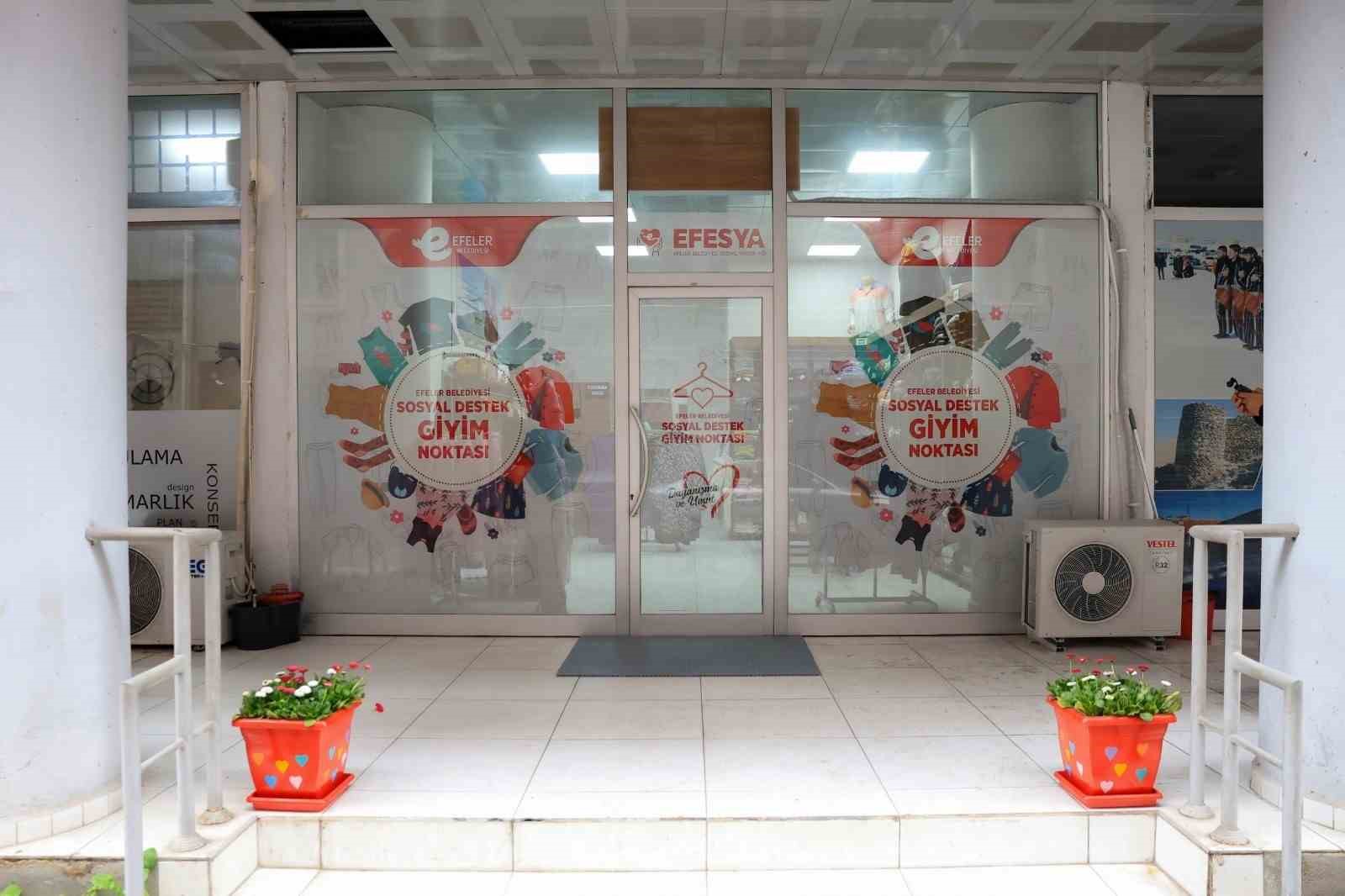 Efeler Belediyesi’nin Sosyal Destek Giyim Noktası 2 haftada 80 haneye ulaştı
Efeler Belediyesi’nin Sosyal Destek Giyim Noktası 2 haftada 80 haneye ulaştı