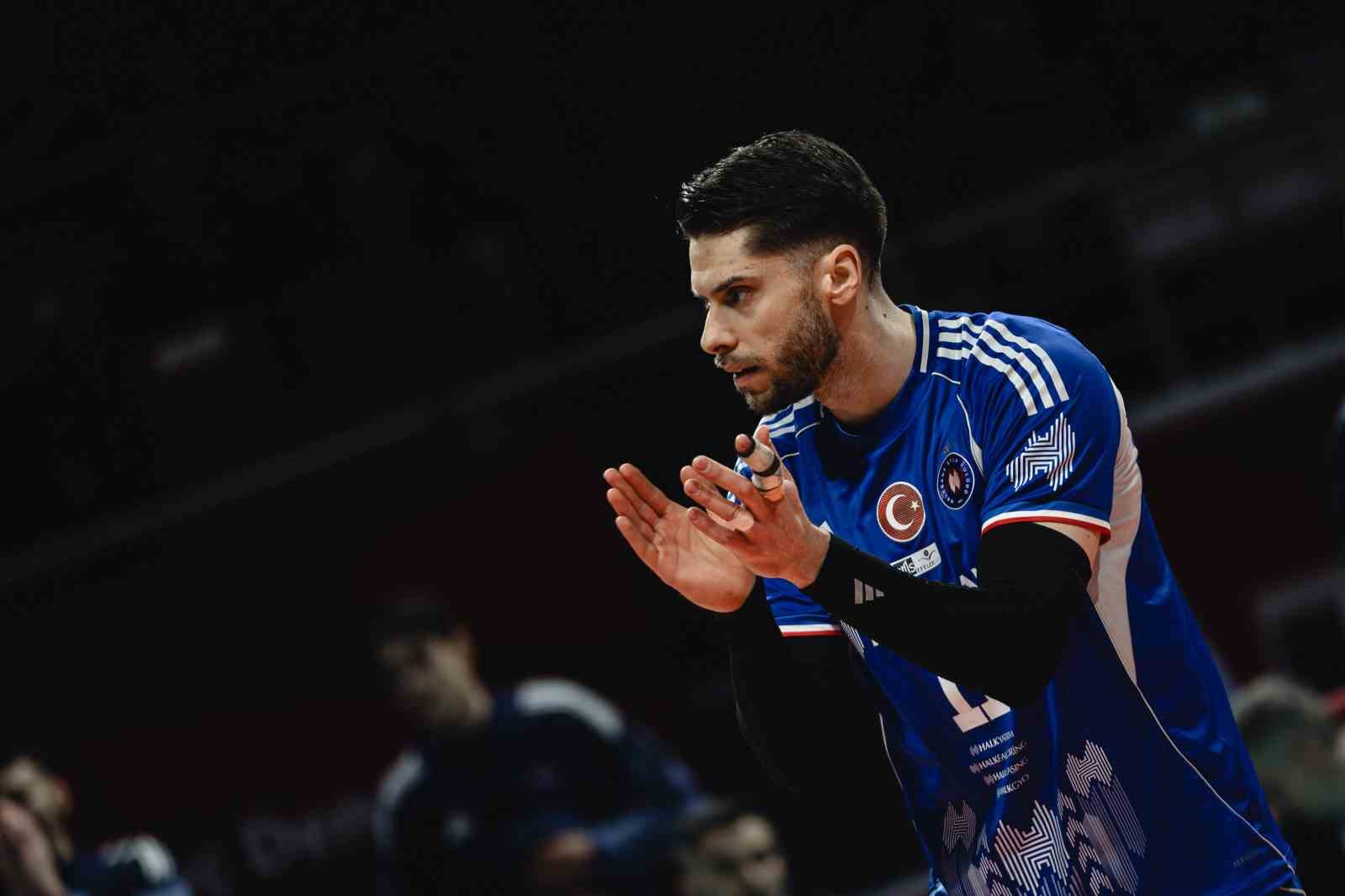 Efeler Ligi: Galatasaray: 3 - Halkbank: 0
