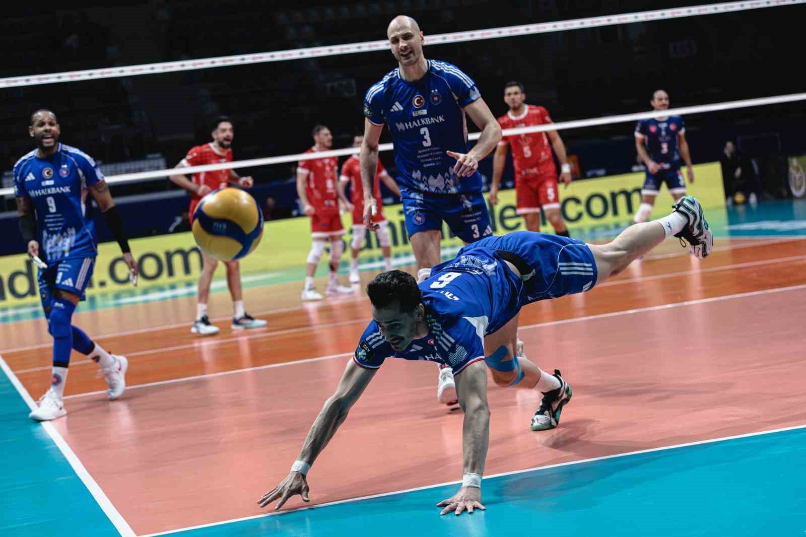 Efeler Ligi: Halkbank: 3 - Alanya Belediyespor: 1
