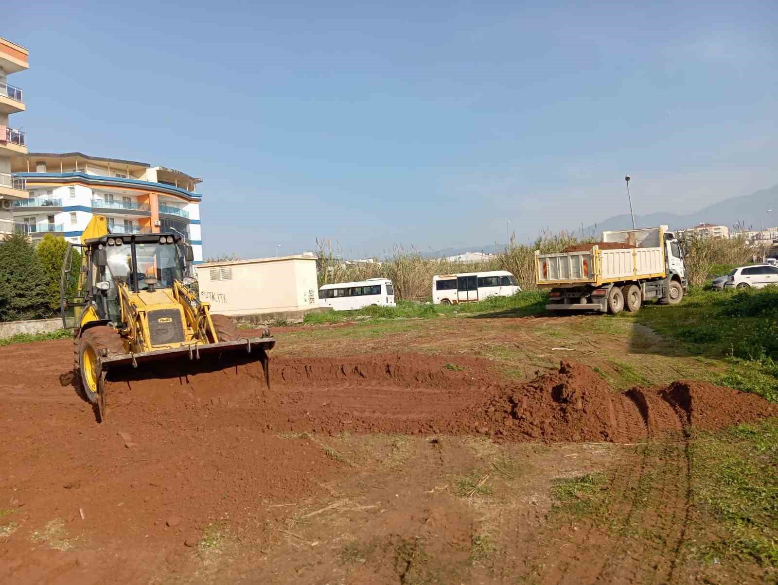 Efeler’de Fenerbahçeliler Parkı için ilk kazma vuruldu
