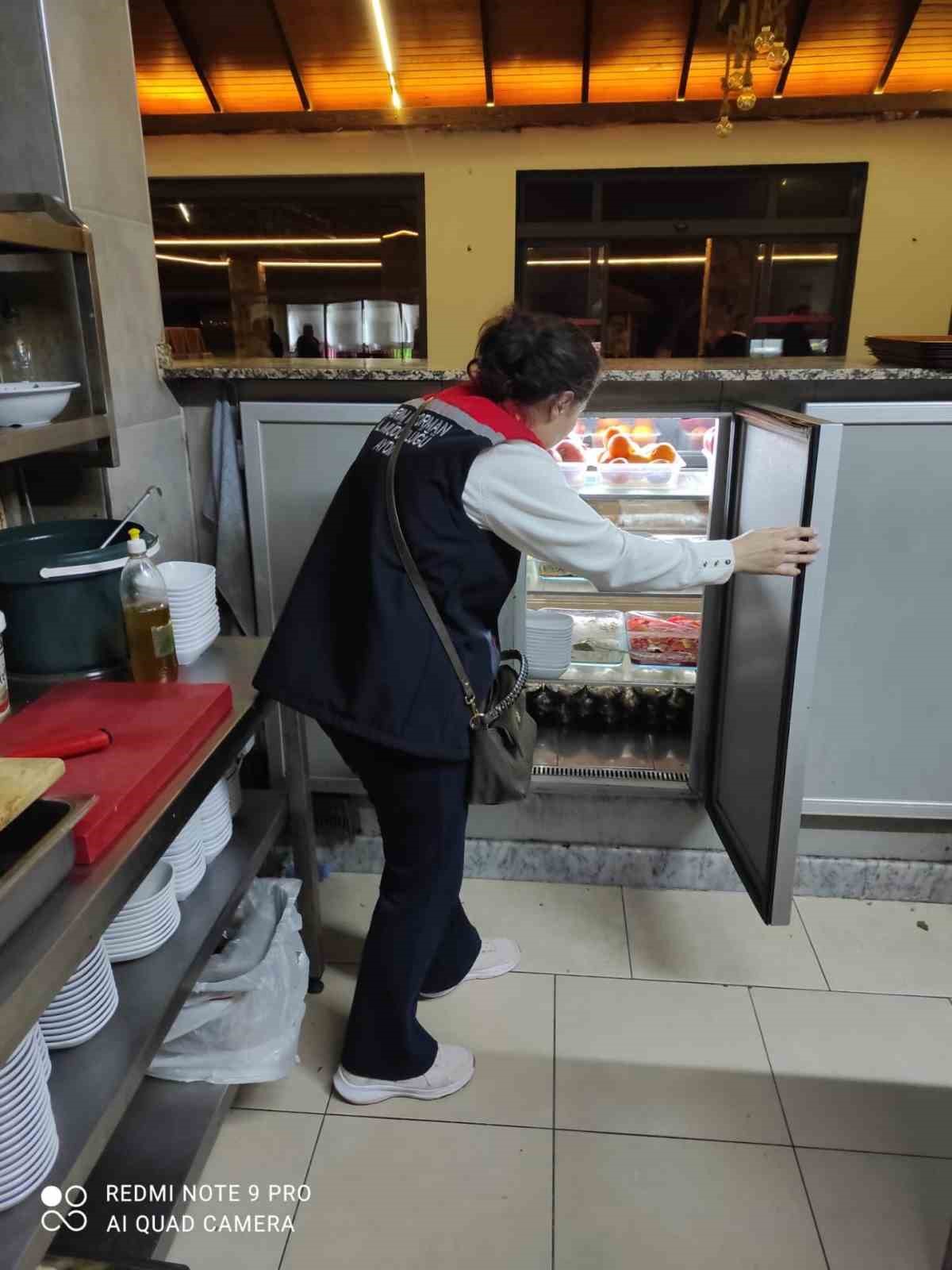 Efeler’de ’Ramazan’ denetimleri sürüyor
Efeler’de ’Ramazan’ denetimleri sürüyor