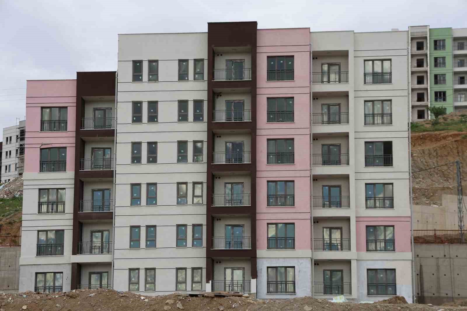 Efeler’de yeni yaşam alanı şekilleniyor
Efeler’de yeni yaşam alanı şekilleniyor