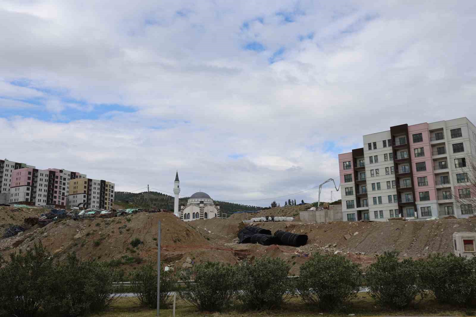 Efeler’de yeni yaşam alanı şekilleniyor
Efeler’de yeni yaşam alanı şekilleniyor