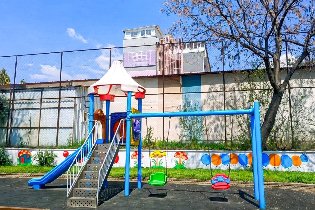 Efeler’in parkları renkleniyor
Efeler’in parkları renkleniyor