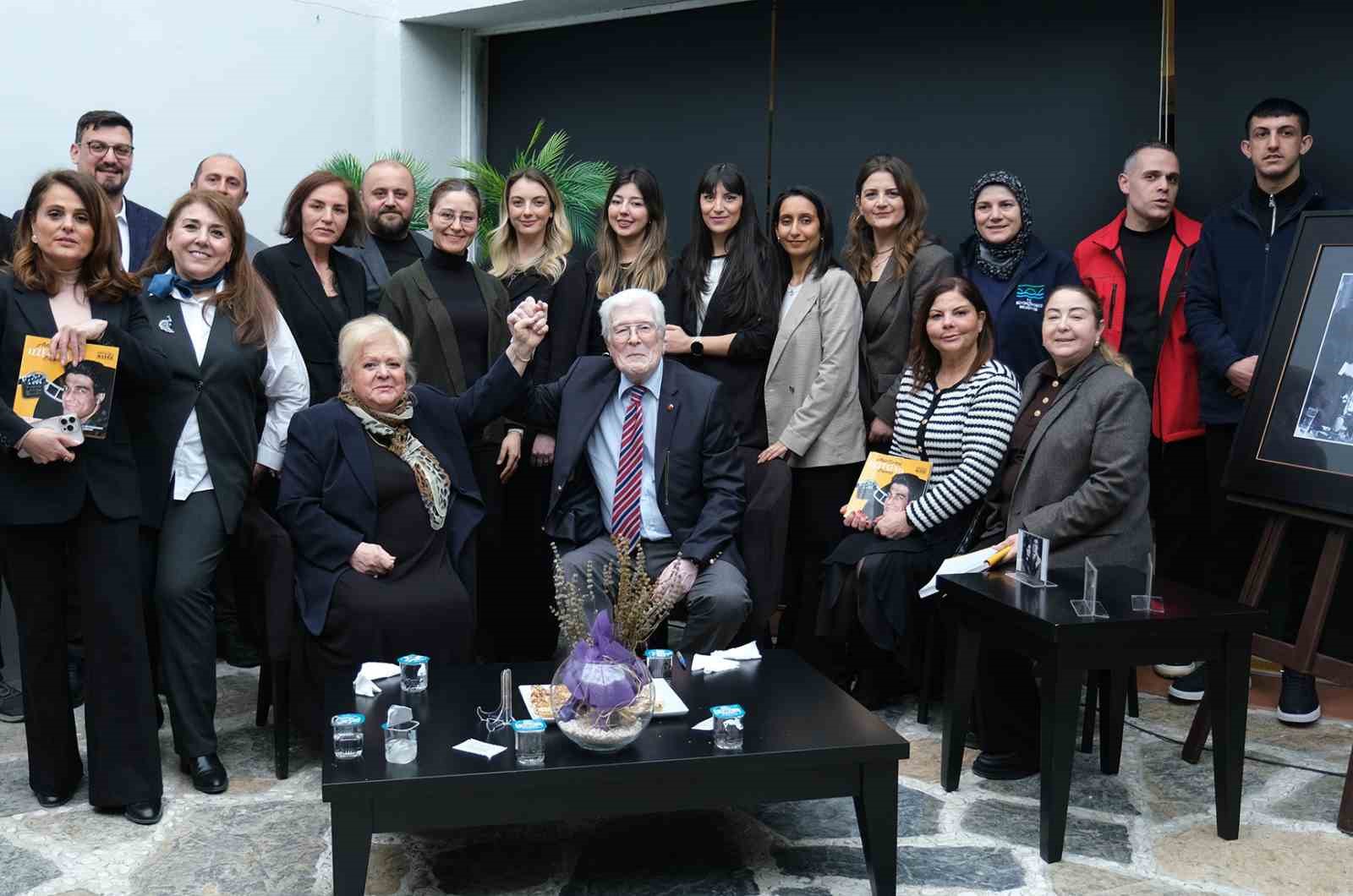 Efsane sanatçılar, yarım asır sonra İzzet Günay Sergisi’nde buluştu
