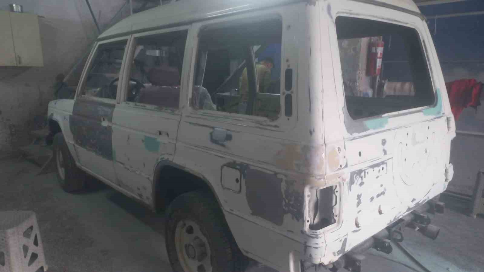 Efsane valinin oğlu 45 yıl sonra babasının makam aracını belediye hizmetine aldı
