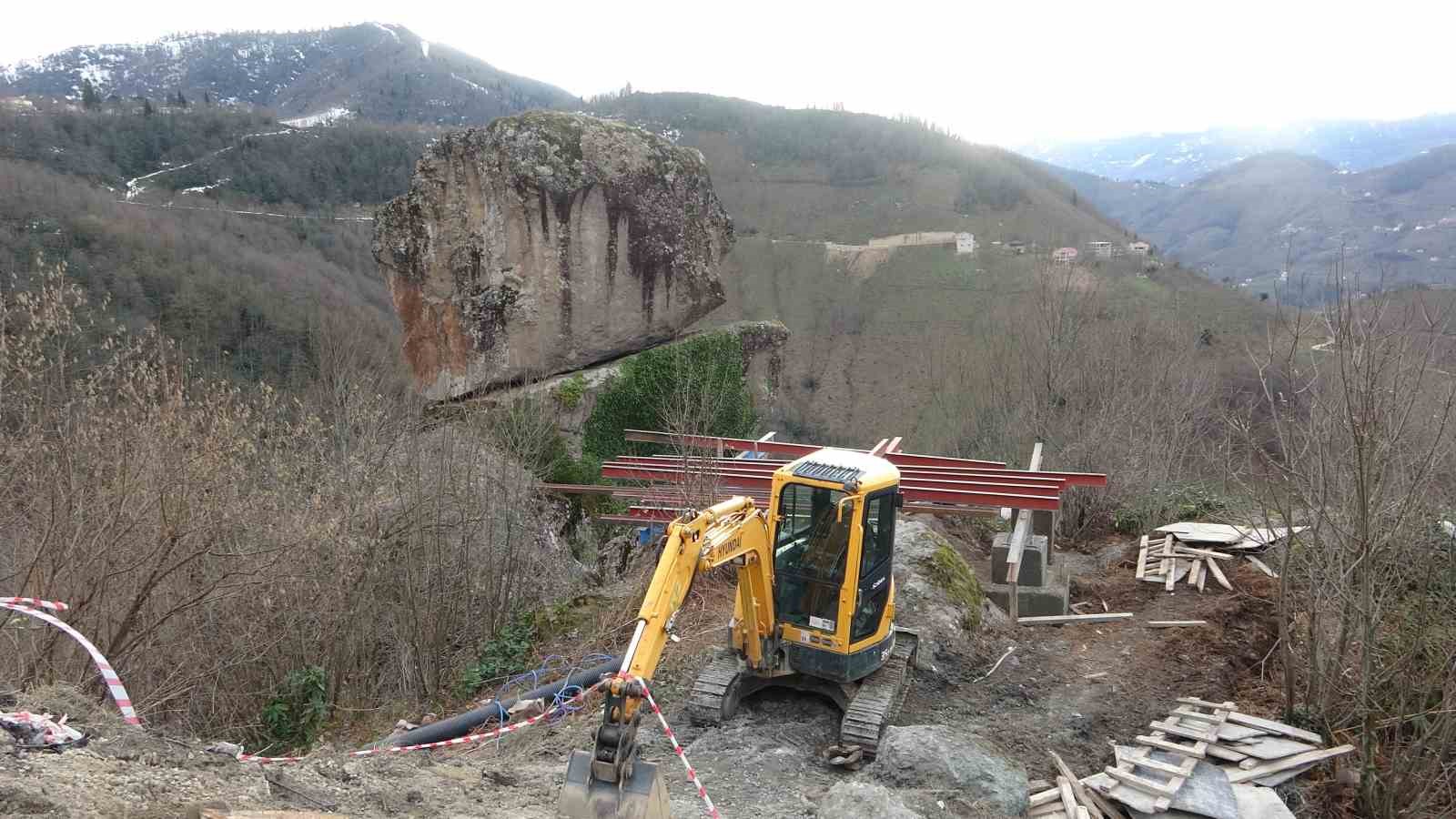Efsaneyi duyan geliyor, Gelin Kayası turizme kazandırılıyor
