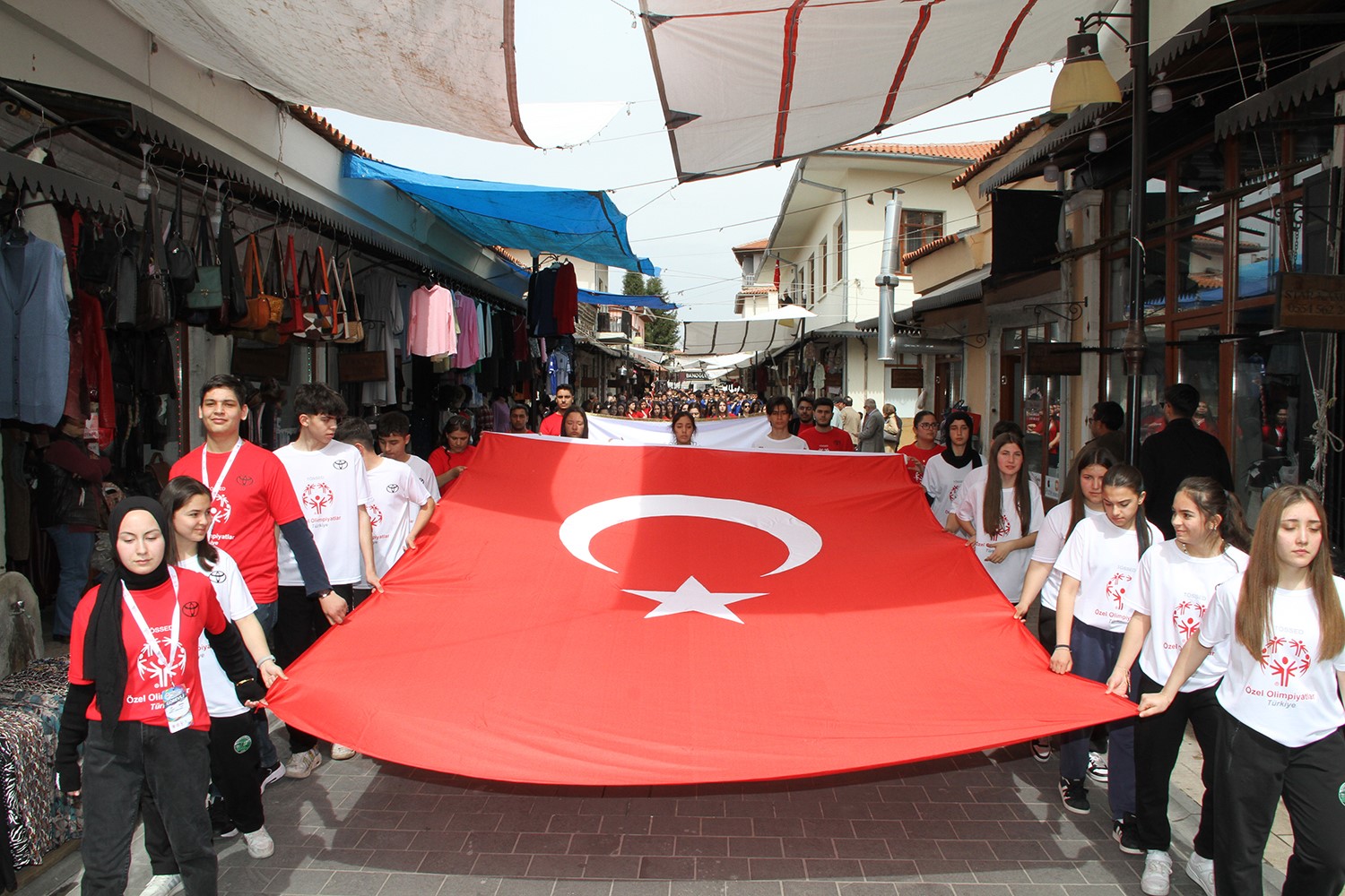 Ege Bölge Oyunları Kula’da coşkuyla başladı
