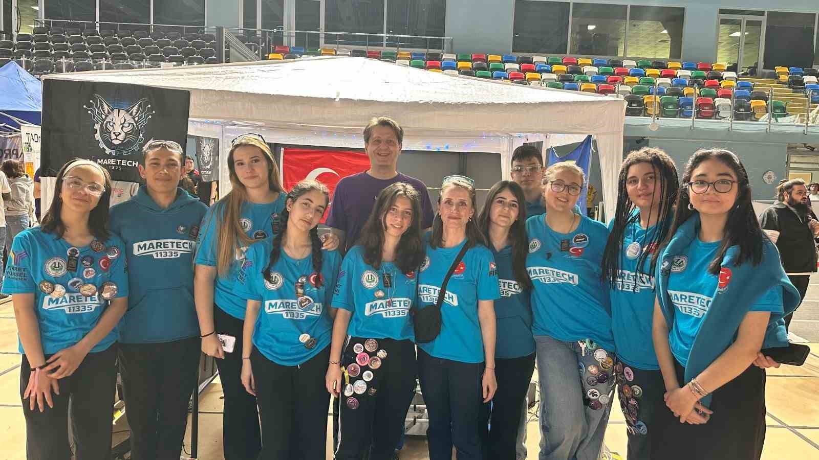 Ege’nin genç yetenekleri, geleceğin teknolojilerini FRC’de yarıştırdı
