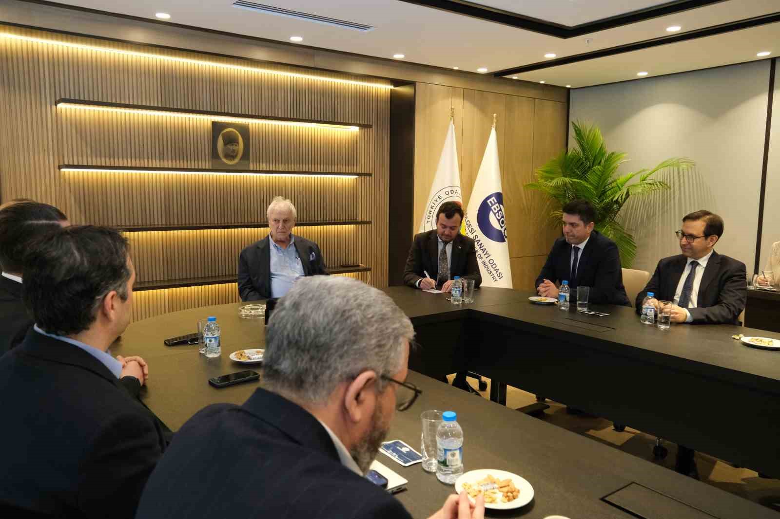 EGİAD, TÜRKONFED bünyesindeki GİAD’ları İzmir’de ağırladı
EGİAD, TÜRKONFED bünyesindeki GİAD’ları İzmir’de ağırladı