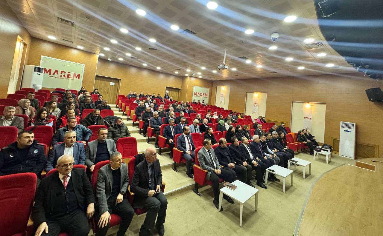 Eğirdir’de pestisit sebebiyle 233 ton elma imha edildi
