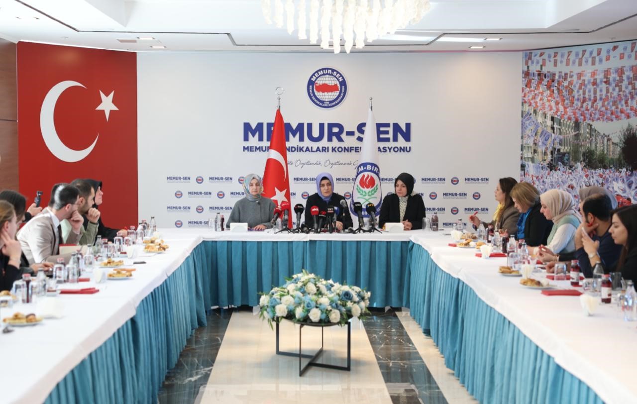 Eğitim-Bir-Sen Kadın Komisyonu Başkanı Aydın: "Kadınlar çalışmak istiyor ama anne de olmak istiyor"

