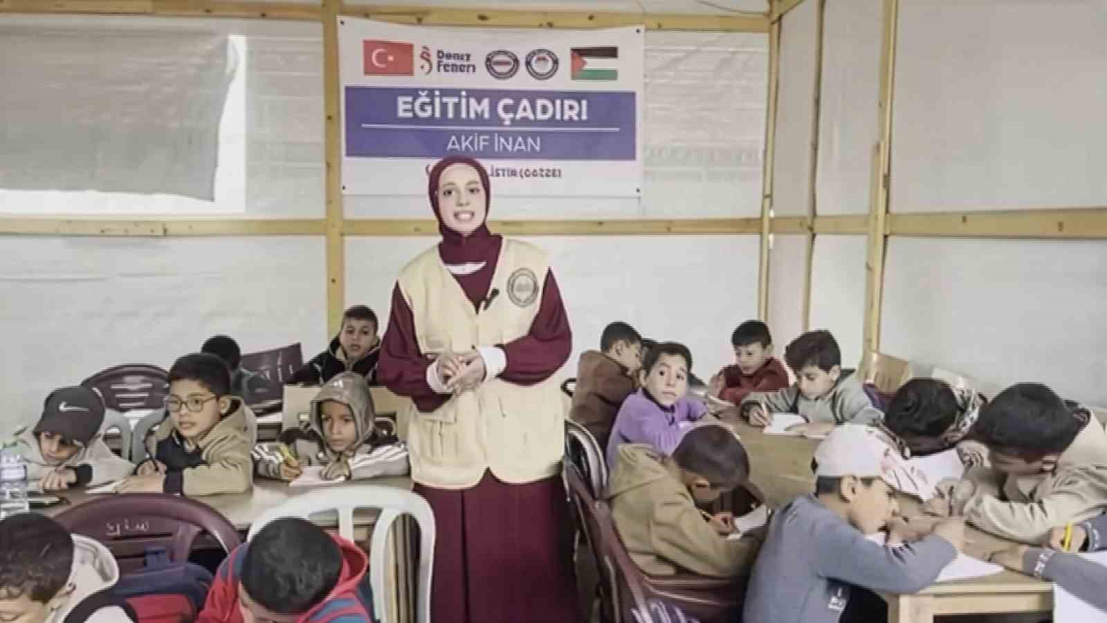 Eğitim-Bir-Sen, kurduğu "Akif İnan Eğitim Çadırı" ile Gazze’ye desteğini destek oluyor
