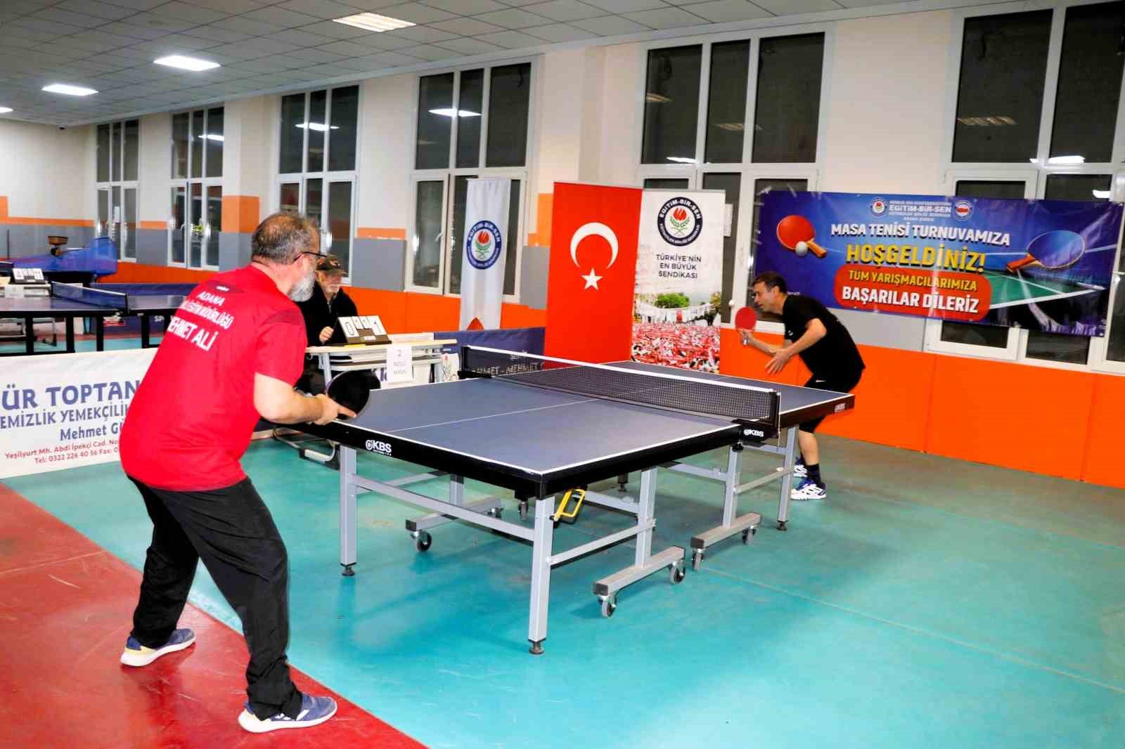 Eğitim-Bir-Sen’den ödüllü 2. Masa Tenisi Turnuvası: Adana’da raketler dostluk için sallandı
