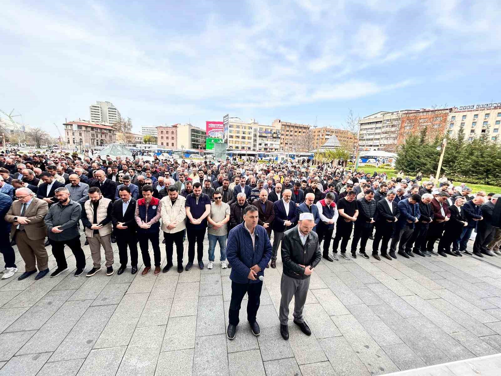 Eğitim Bir-Sen’den okul saldırılarında hayatını kaybedenler için gıyabi cenaze namazı
