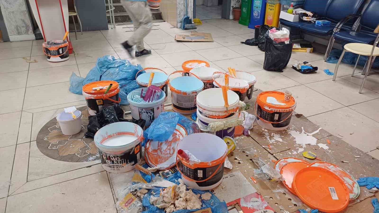 Eğitim sevdası emeklilik tanımadı: 19 köy okulunu yenilediler
Eğitim sevdası emeklilik tanımadı: 19 köy okulunu yenilediler