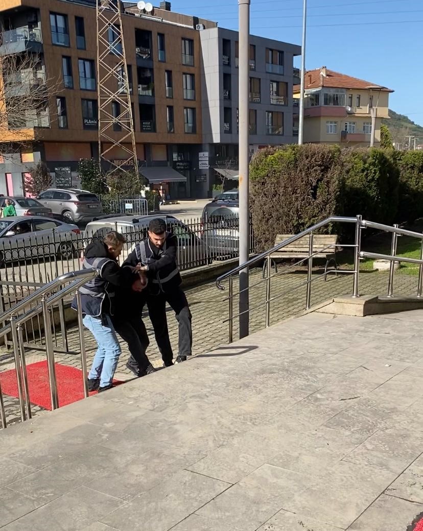 Eğlence mekanına kurşun yağdıran zanlı tutuklandı
