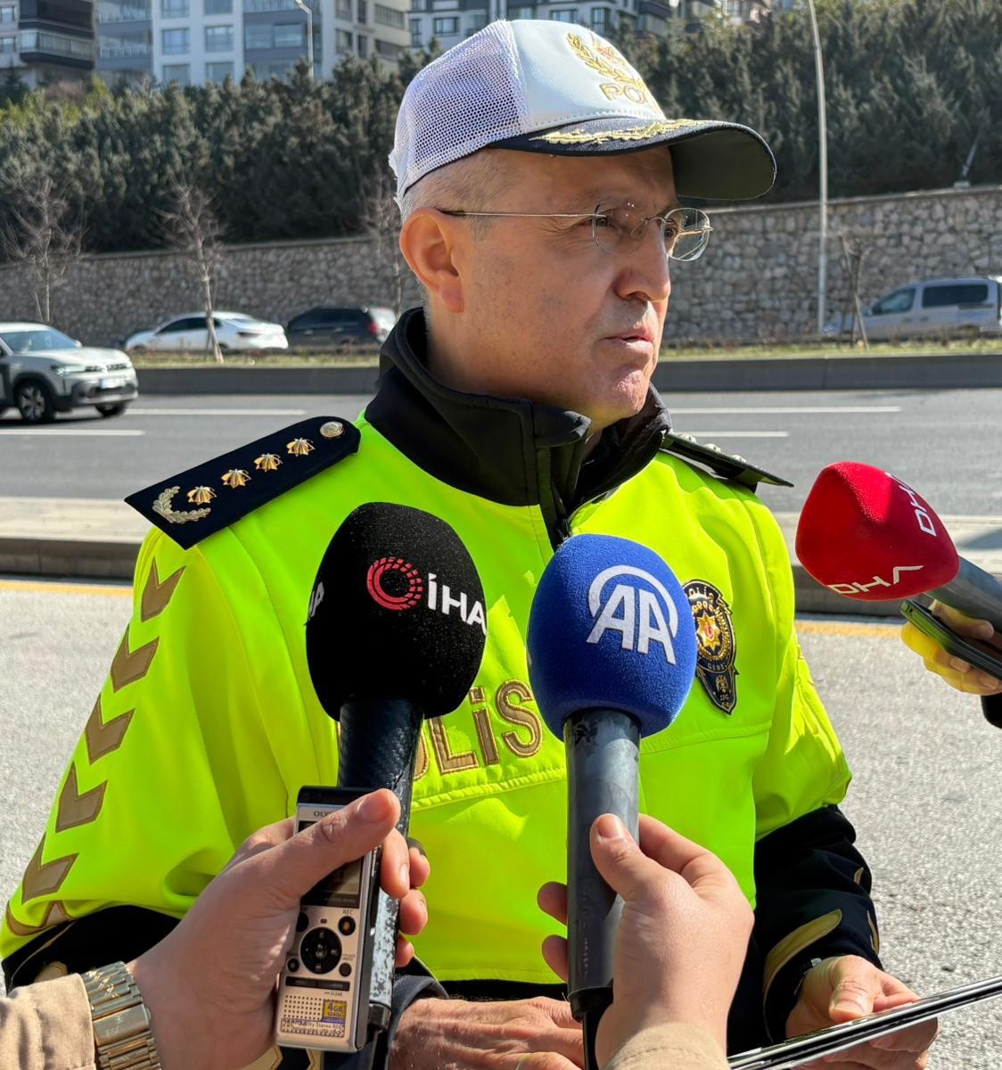 EGM Trafik Daire Başkanı Mutlu’dan standart ve ‘APP’ plaka arasındaki farklarla ilgili açıklama
