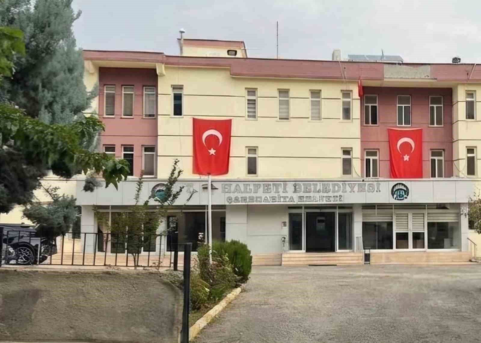 EGM’den Halfeti Belediyesine operasyon paylaşımı
