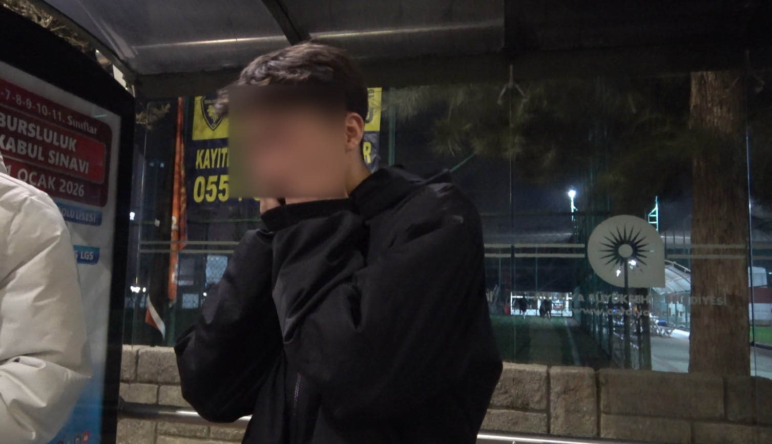 Ehliyet yetersizliği gerekçesiyle ceza yiyen üniversite öğrencisi: "Şu an duygu falan kalmadı bende, bu borcu nasıl ödeyeceğimi düşünüyorum"
Ehliyet yetersizliği gerekçesiyle ceza yiyen üniversite öğrencisi: "Şu an duygu falan kalmadı bende, bu borcu nasıl ödeyeceğimi düşünüyorum"