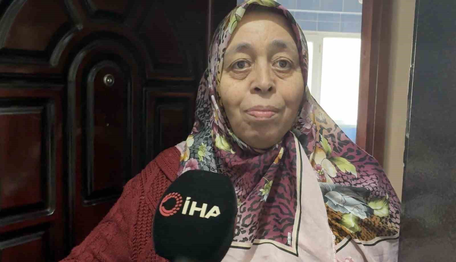 Ehliyetini ve otomobilini yeni alan sürücü depoya daldı
