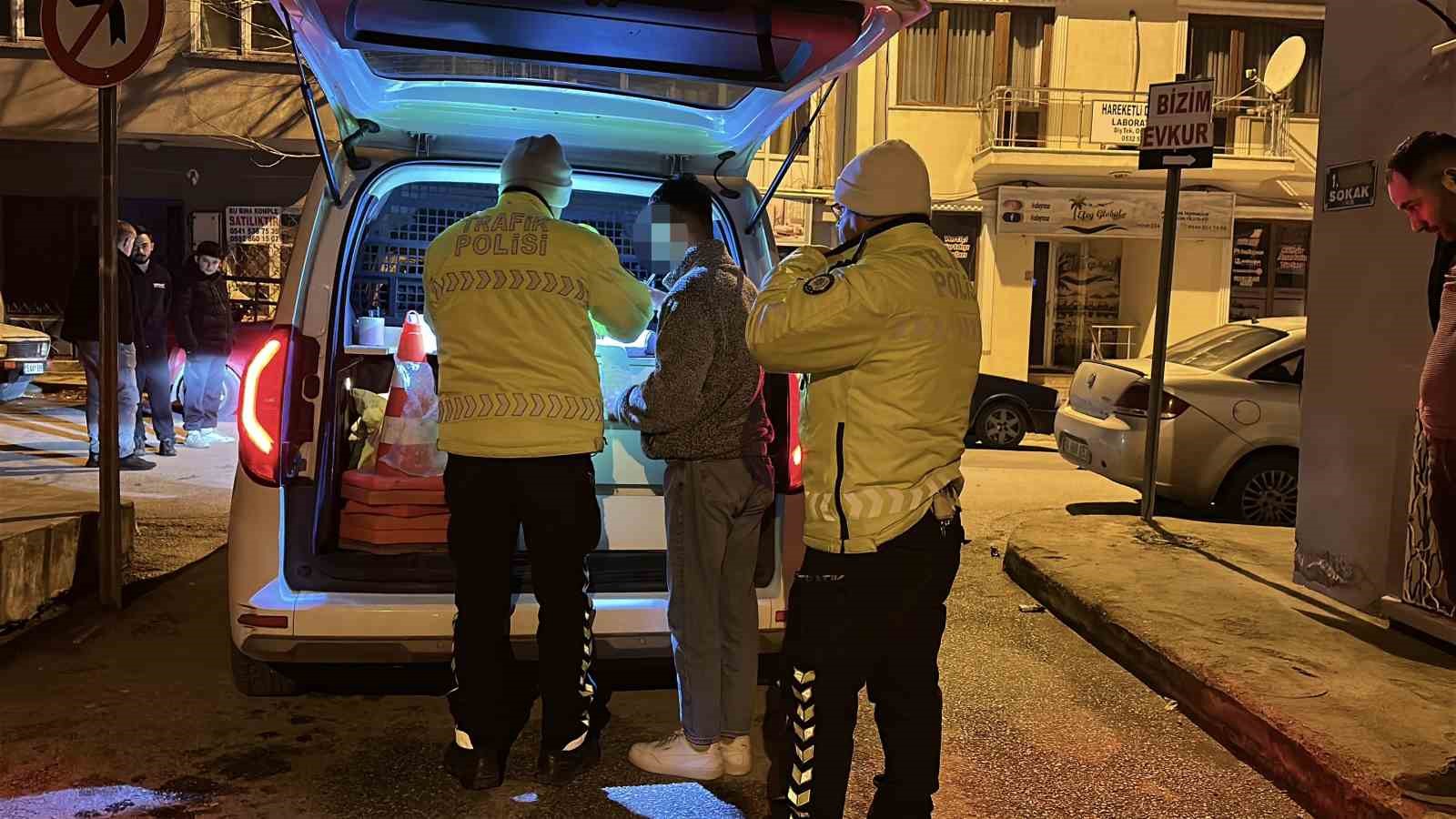 Ehliyetsiz sürücü polisten kaçtı, yakalanınca 80 bin lira ceza yedi
