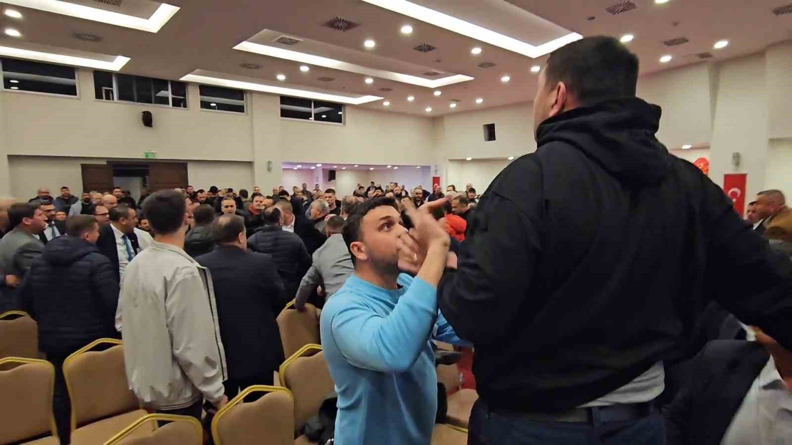 Eirne Şoförler Odası seçimlerinde gerginlik: Yumruklar konuştu
