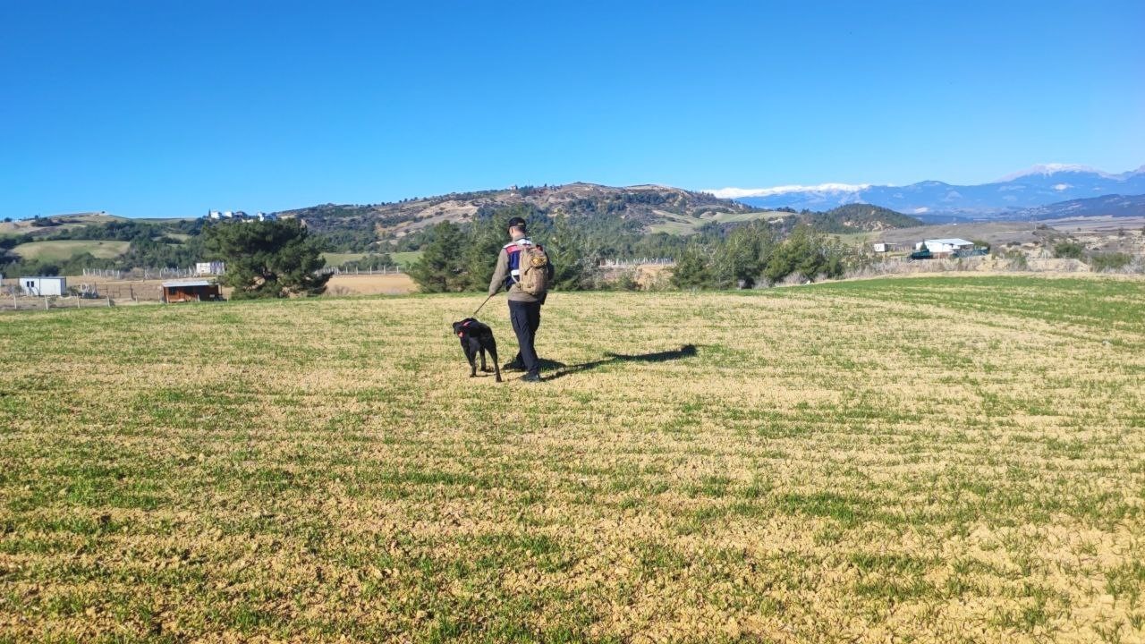 Ekipler 3 gündür arıyor, çantası bulundu henüz kendisine ulaşılamadı
